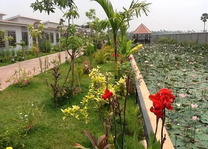 Ry's Lotus D'angkor Resort 3*